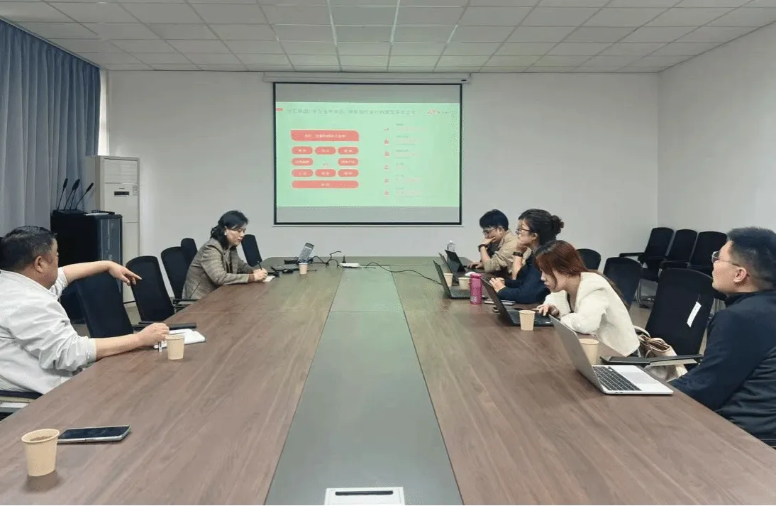校企携手筑高地 产教融合启新程—— 文华学院与京东科技共商低空经济产教融合基地建设